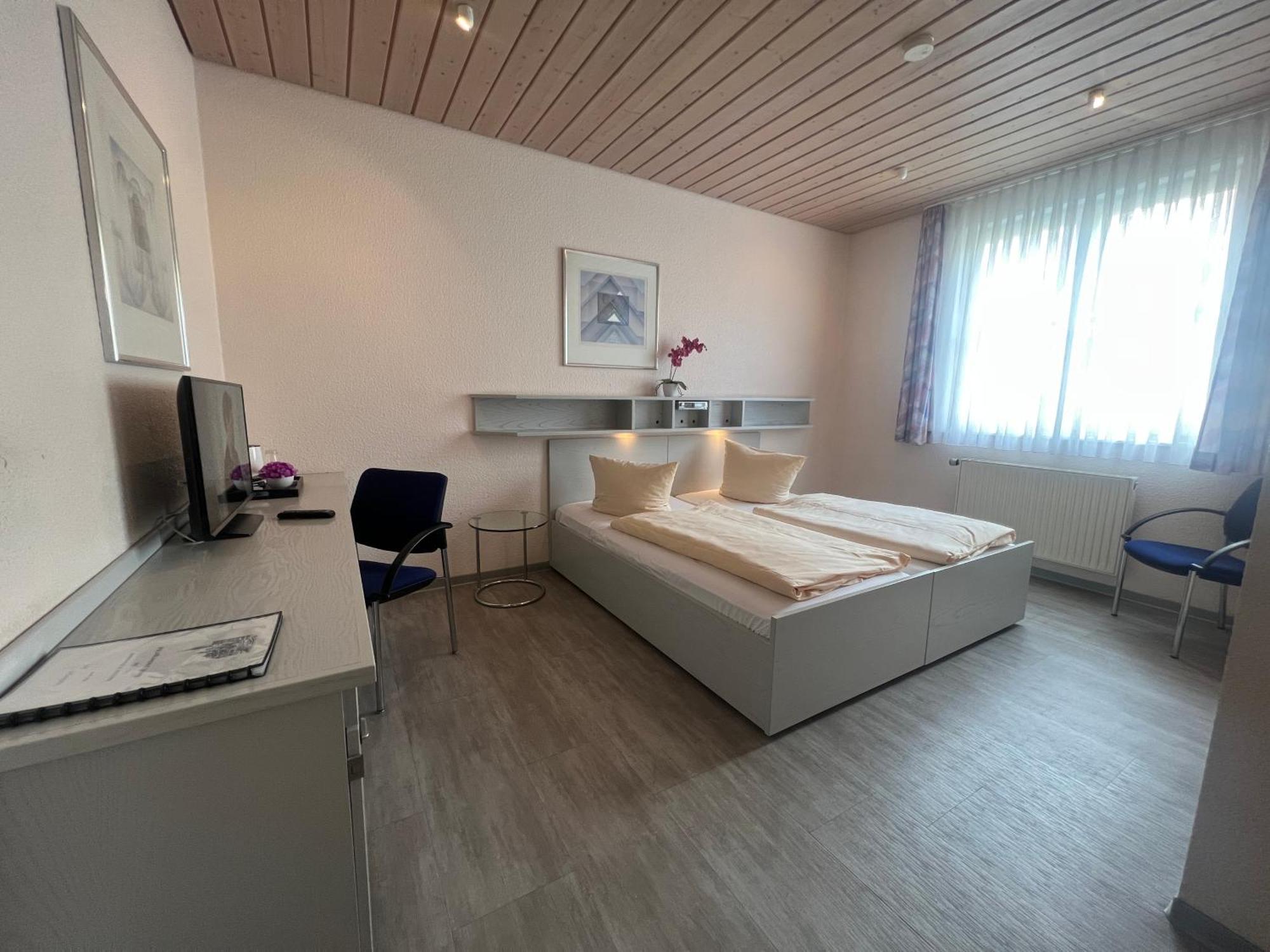 Hotel Cronberger Hof Ladenburg Esterno foto